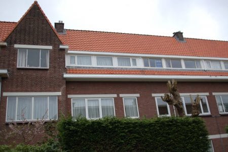 Diepenburgstraat Den Haag, geheel geschilderd met Allback in 2010. Kreeg een onderhoudsbeurt, alleen schoonmaken en in de gekookte lijnolie gezet in 2016.